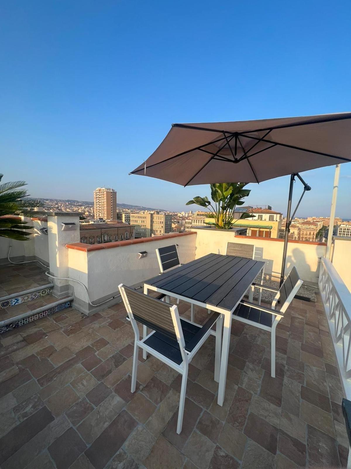 La Terrazza Sul Cielo Appartement Catánia Buitenkant foto